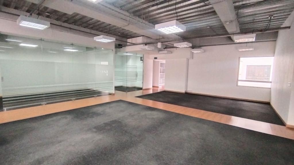 Oficina EN ARRIENDO EN Chico Norte, código: 1089844 - 7