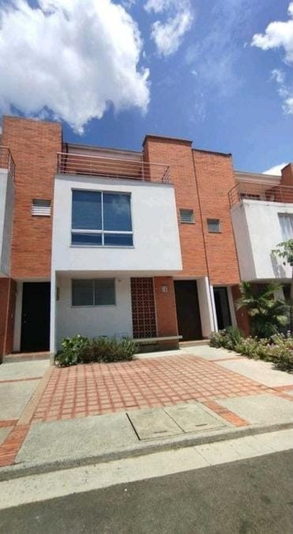CASA Avenida 30 A #81 -5, Av. 30 de Agosto, Pereira