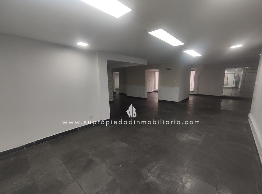 Casa-local EN ARRIENDO EN El Poblado, código: 10263210 - 9