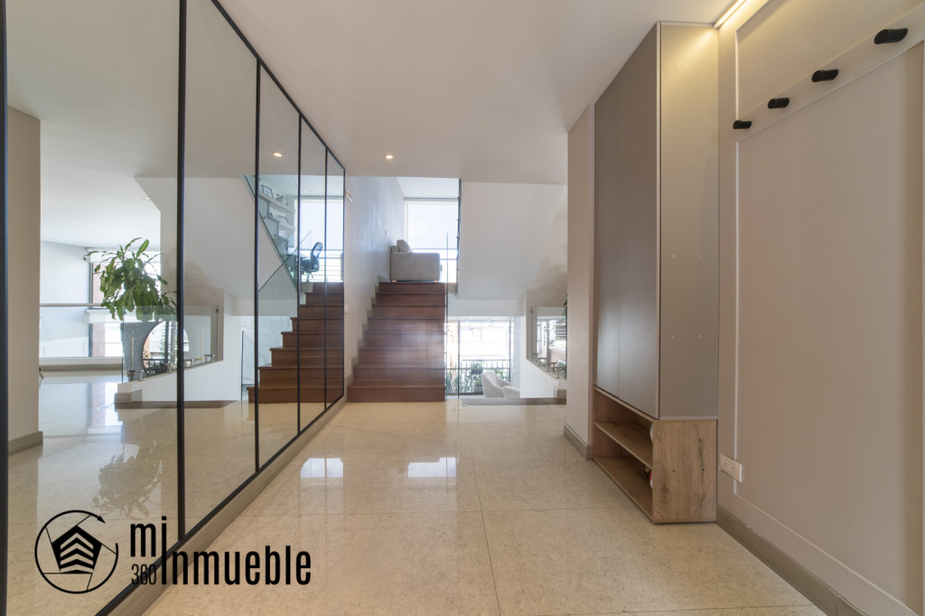 Casa EN VENTA EN Bosque De Pinos-Usaquén, código: 1057764 - 5