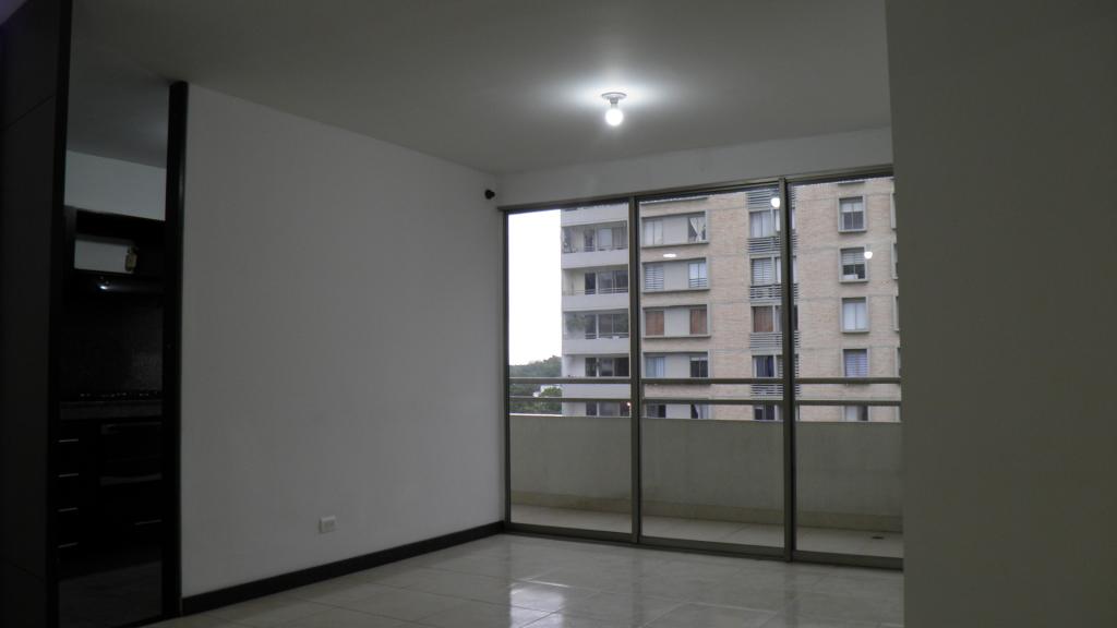 Apartamento En Arriendo - Urbanización La Flora, Cali