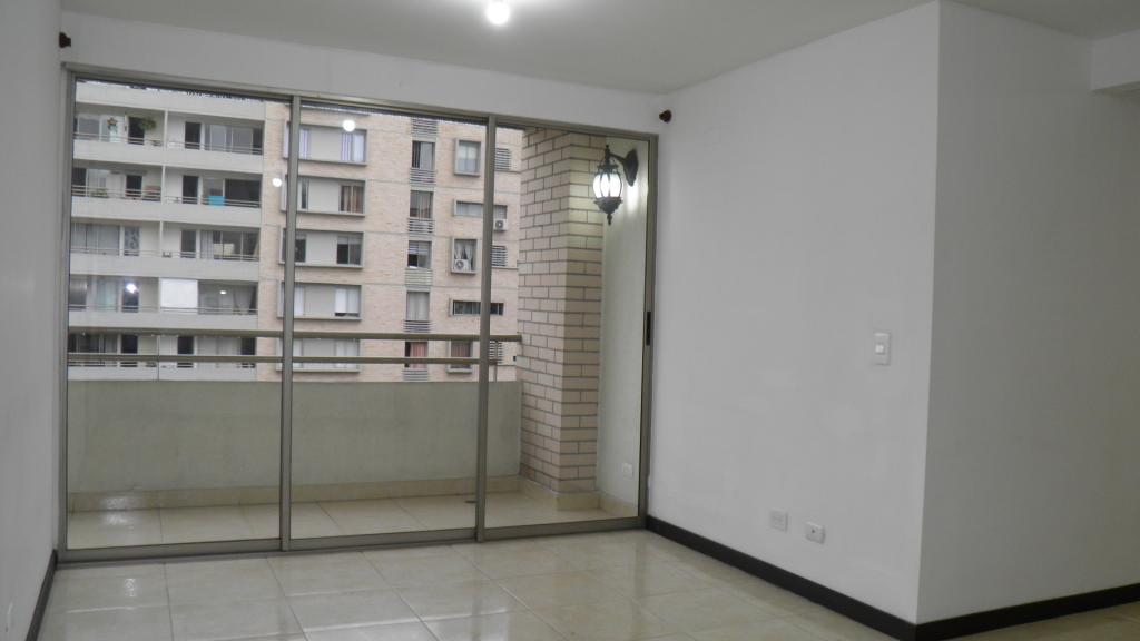 Apartamento En Arriendo - Urbanización La Flora, Cali