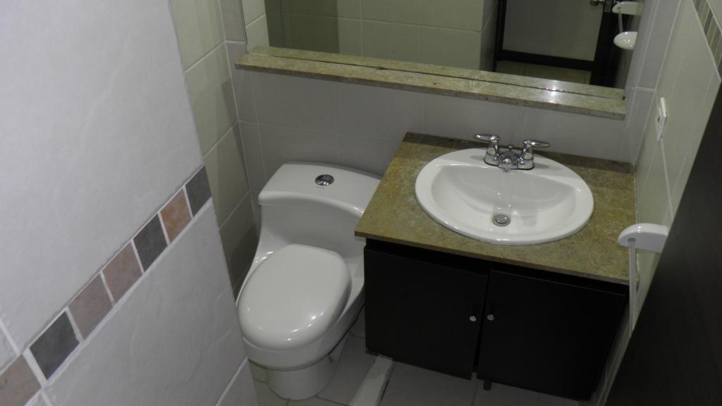 Apartamento En Arriendo - Urbanización La Flora, Cali