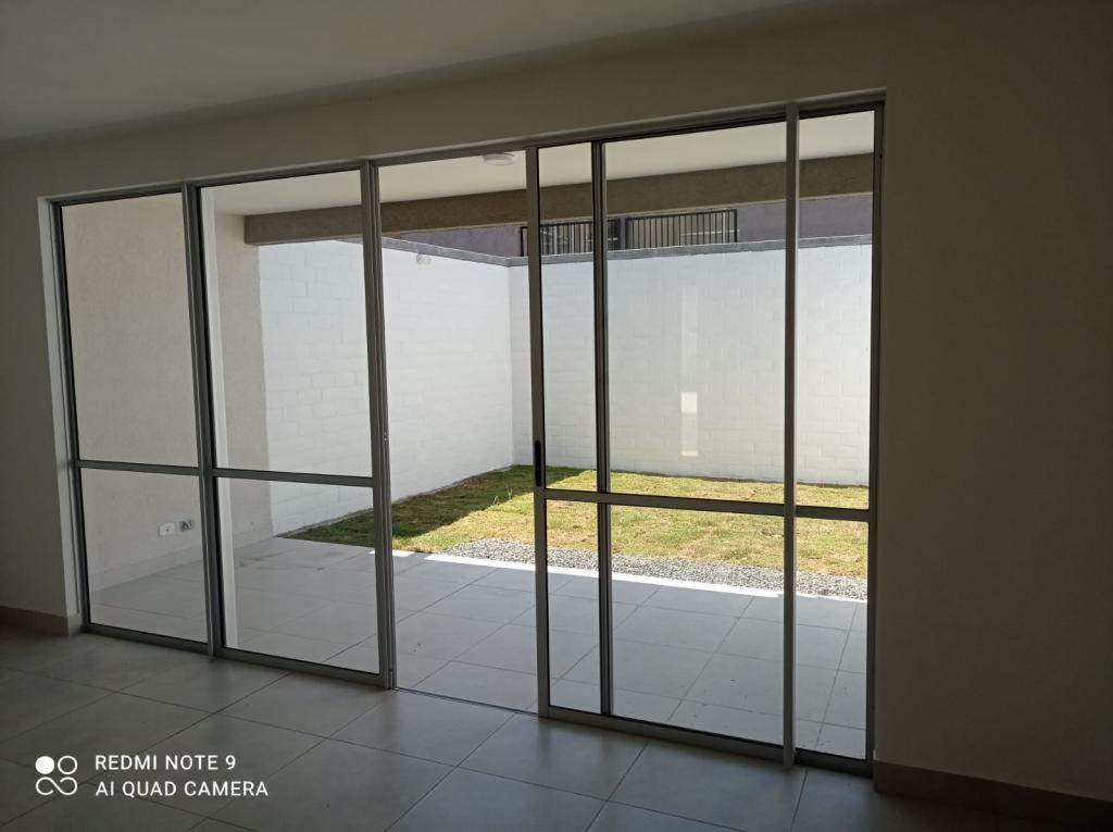 Casa En Venta - Ciudad Country, Jamundí
