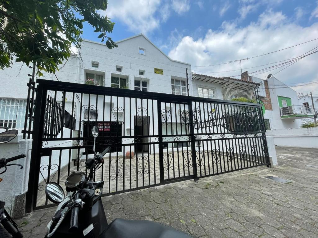 Consultorio En Arriendo - San Vicente, Cali