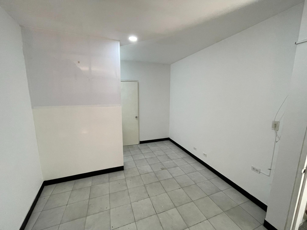 Consultorio En Arriendo - San Vicente, Cali