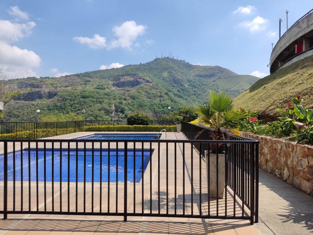 Apartamento En Venta - Aguacatal, Cali