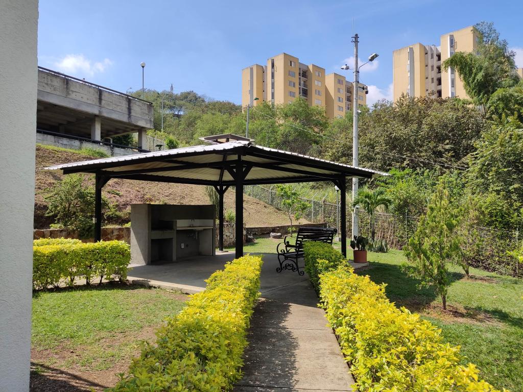 Apartamento En Venta - Aguacatal, Cali