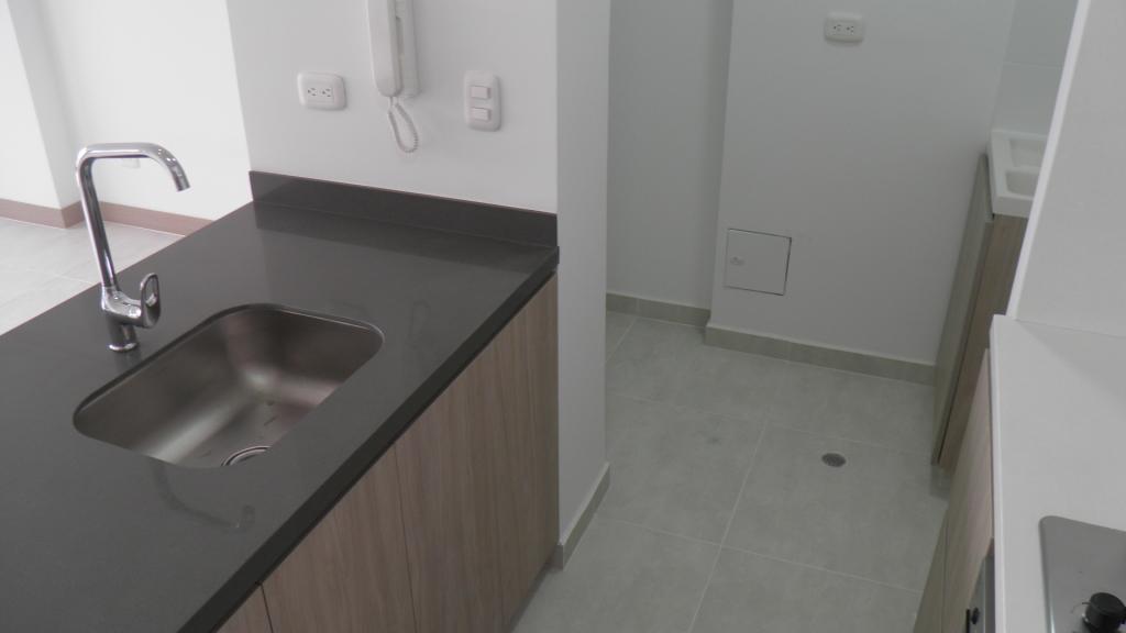 Apartamento En Arriendo - Urbanización La Flora, Cali