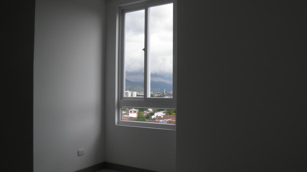 Apartamento En Arriendo - Urbanización La Flora, Cali