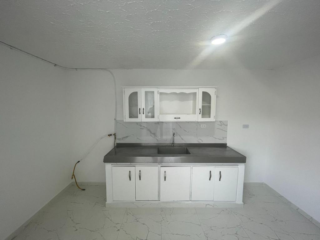 Apartamento En Arriendo - Los Libertadores / Miraflores, Cali
