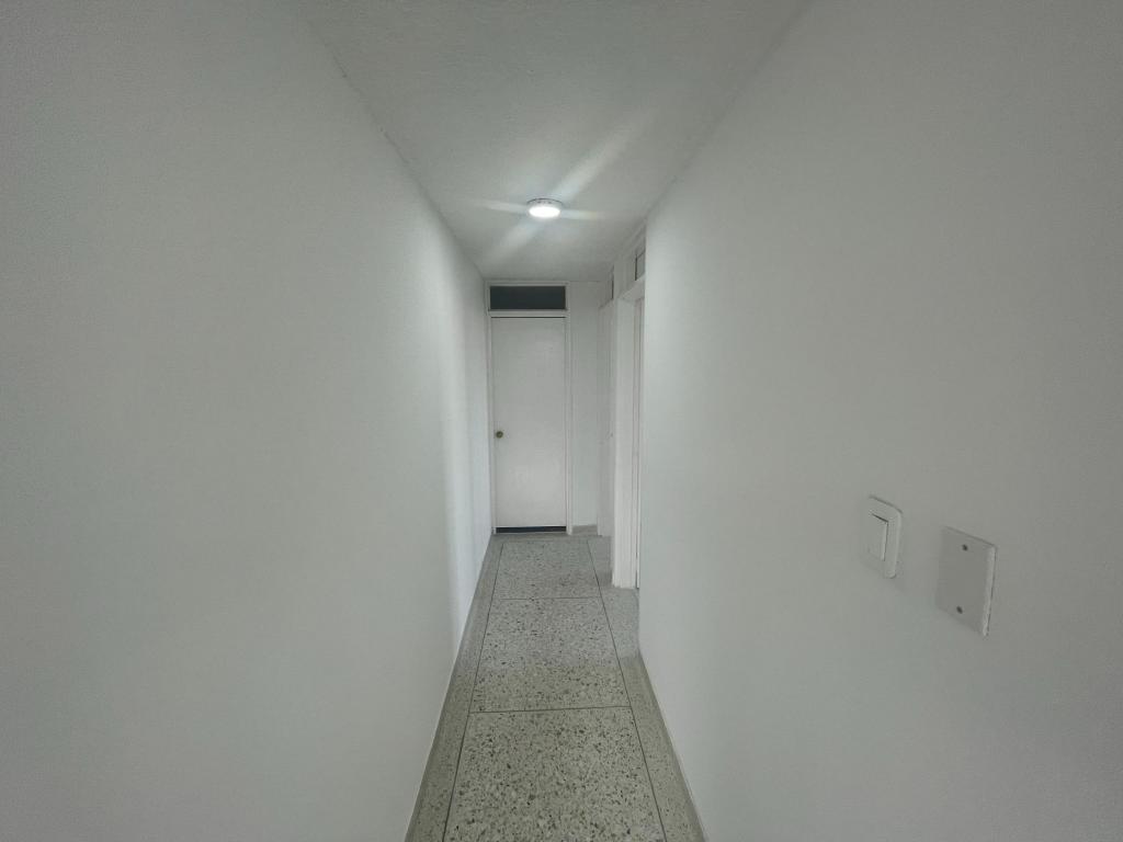 Apartamento En Arriendo - Los Libertadores / Miraflores, Cali