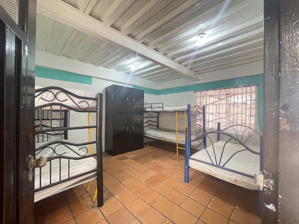 Comercial (Casa Para Comercio) En Venta - San Antonio, Cali
