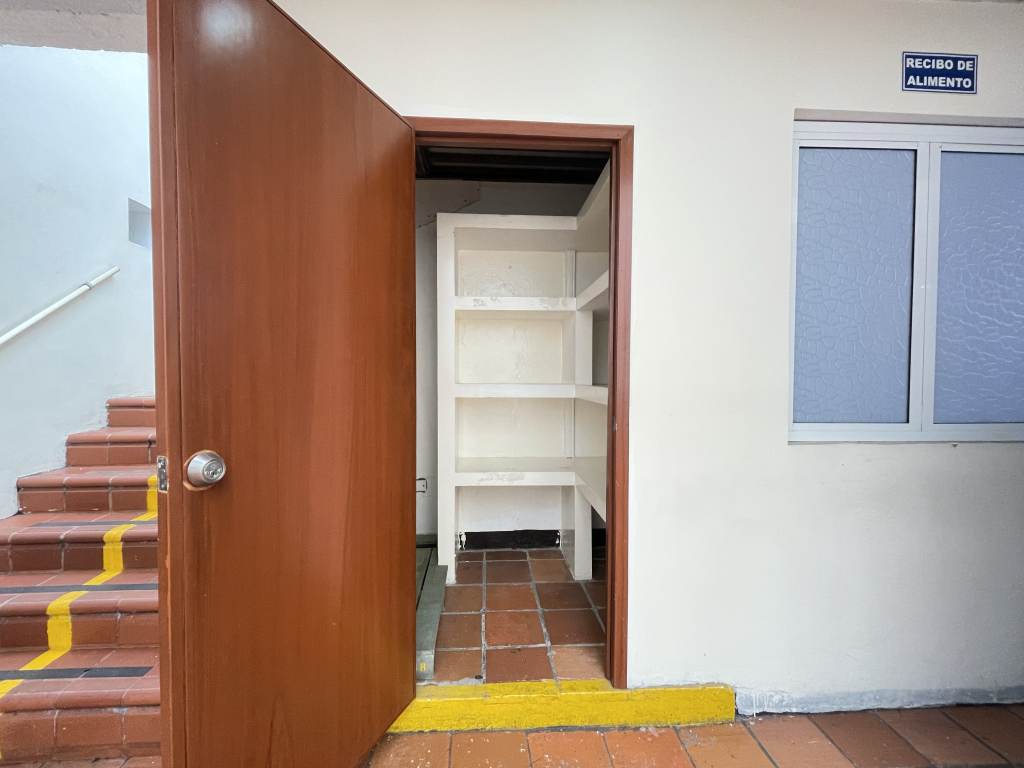 Comercial (Casa Para Comercio) En Venta - San Antonio, Cali