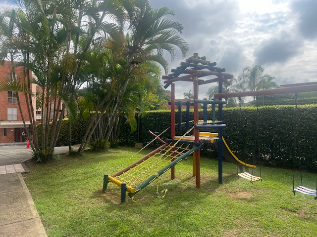 Apartamento En Venta - Ciudad Jardín, Cali
