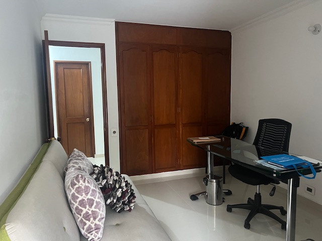 Apartamento En Venta - Ciudad Jardín, Cali