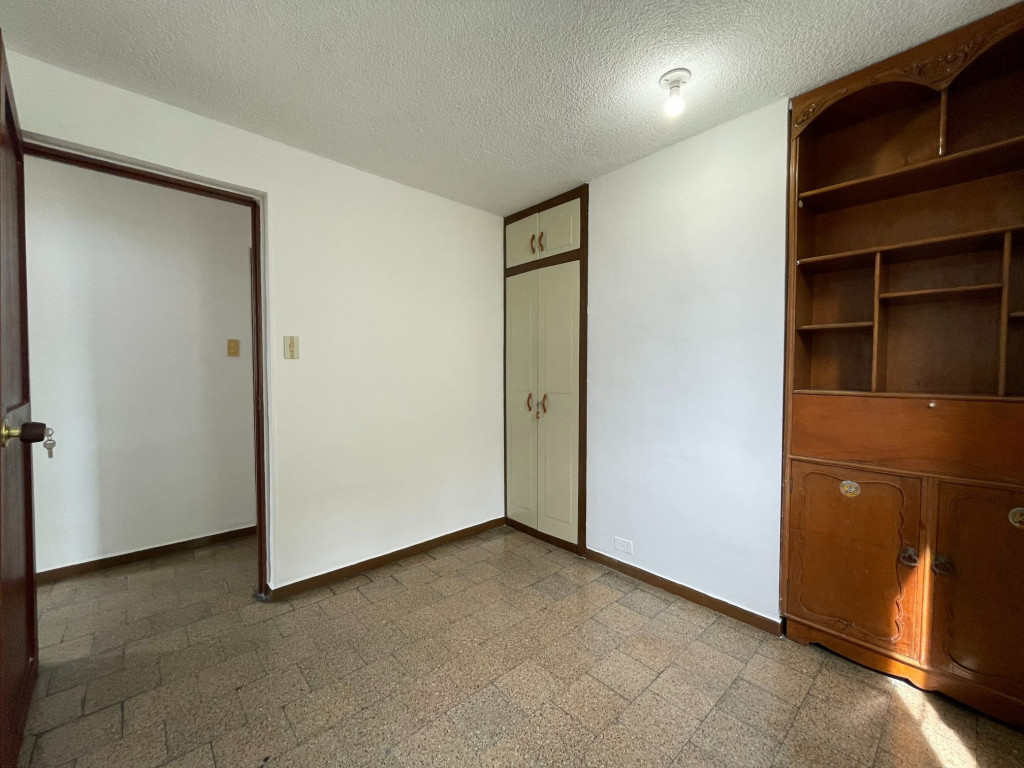 Apartamento En Venta - Colseguros, Cali