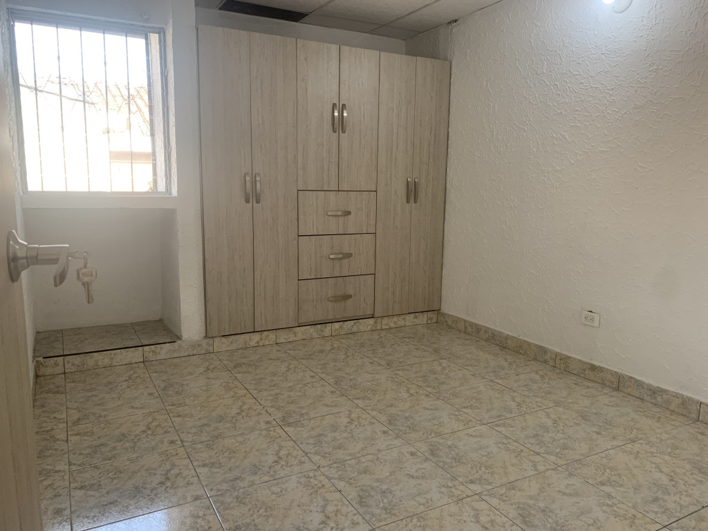 Casa En Venta - La Merced, Cali
