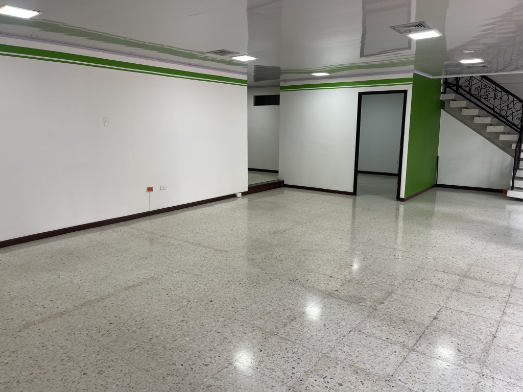 Local En Arriendo/Venta - Versalles, Cali