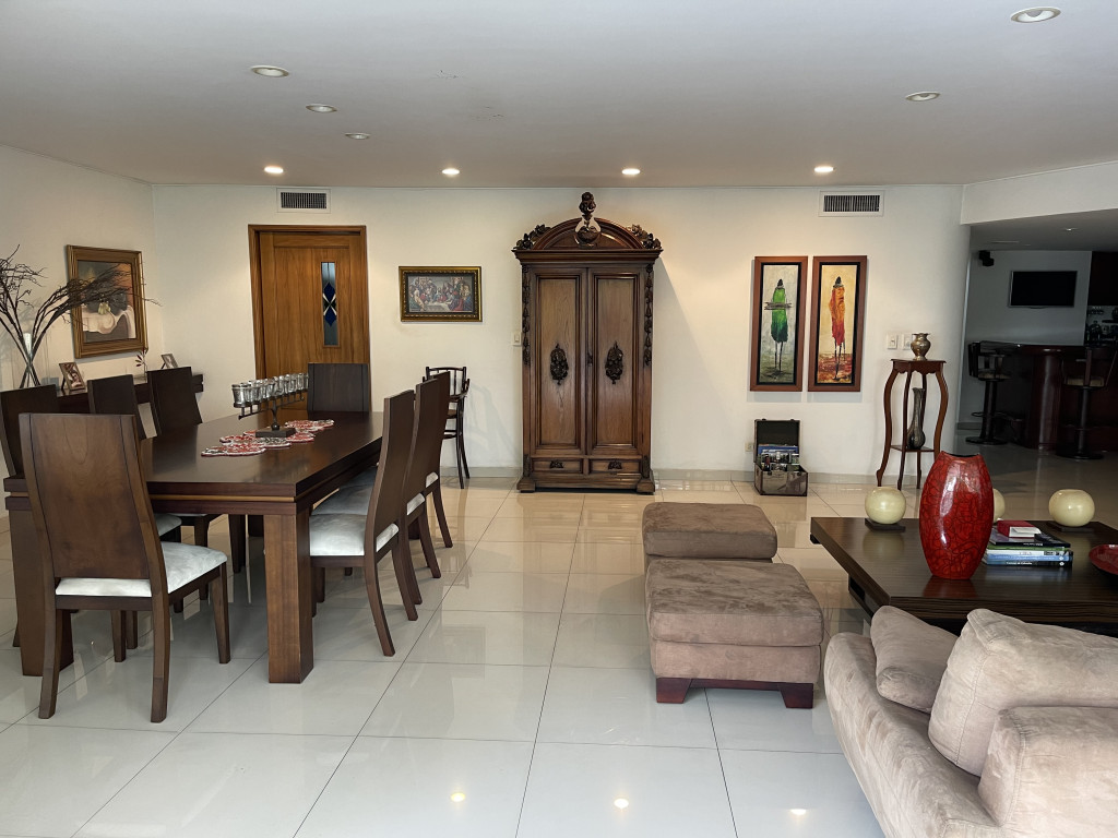 Apartamento En Venta - Santa Teresita, Cali