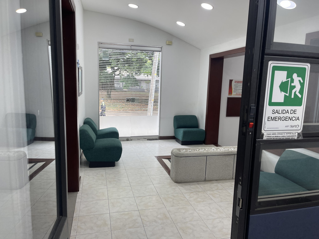Oficina En Venta - La Flora, Cali