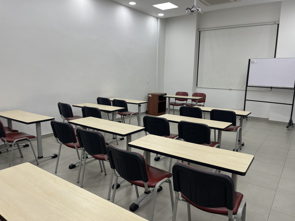 Oficina En Venta - La Flora, Cali