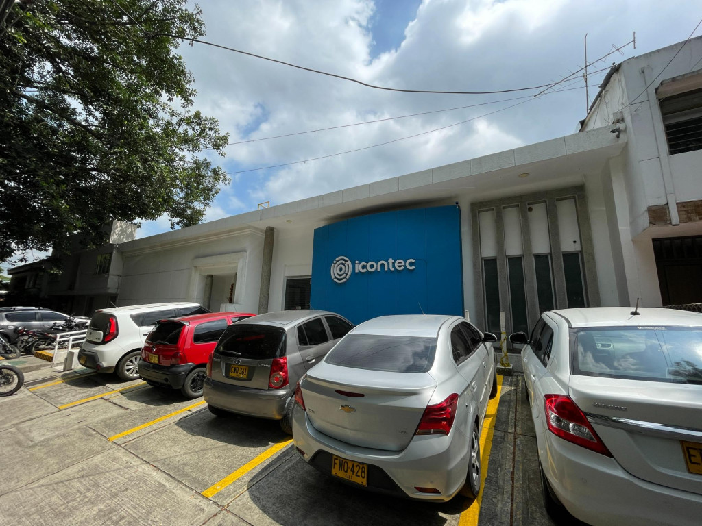 Oficina En Venta - La Flora, Cali