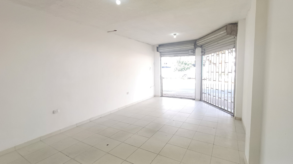 Local En Arriendo - Emilia, Palmira