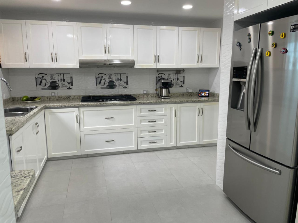 Apartamento En Venta - El Refugio, Cali
