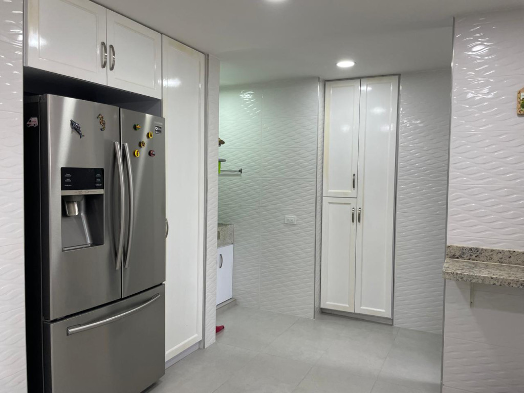 Apartamento En Venta - El Refugio, Cali