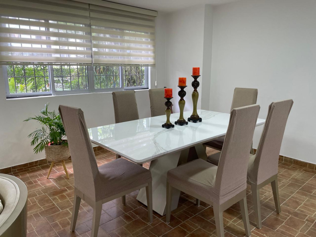 Apartamento En Venta - El Refugio, Cali