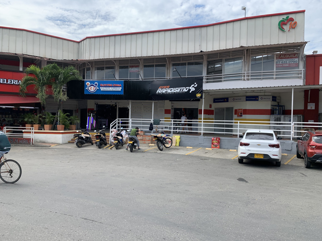 Local En Arriendo - Poblado Campestre, Candelaria