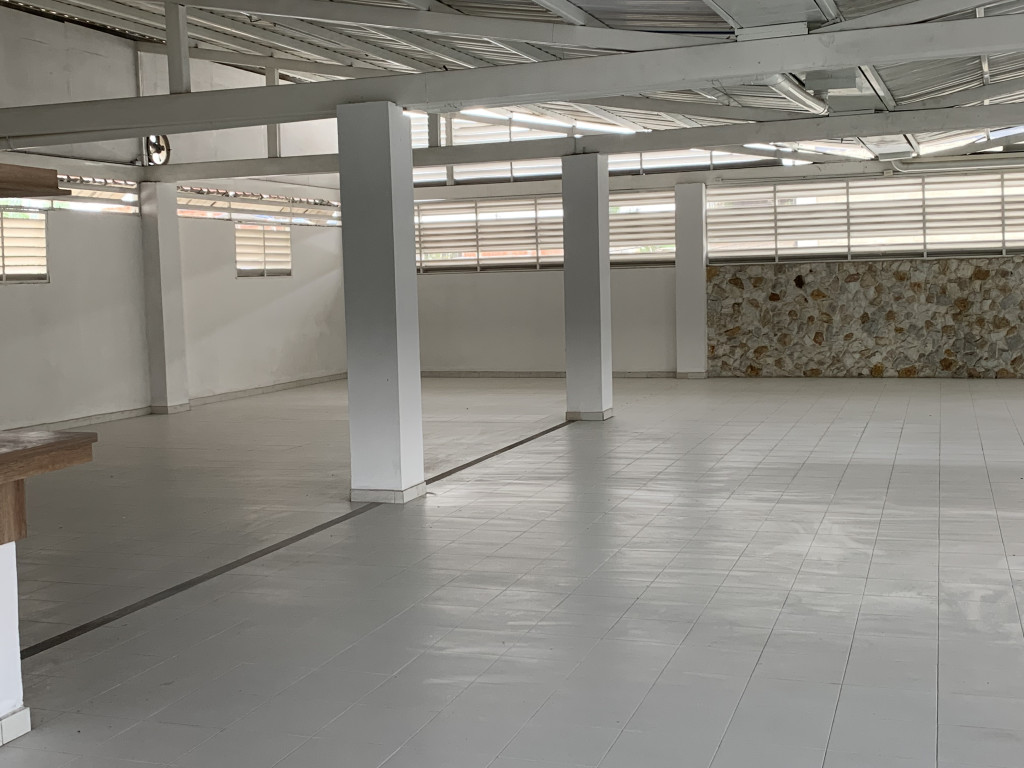 Local En Arriendo - Poblado Campestre, Candelaria