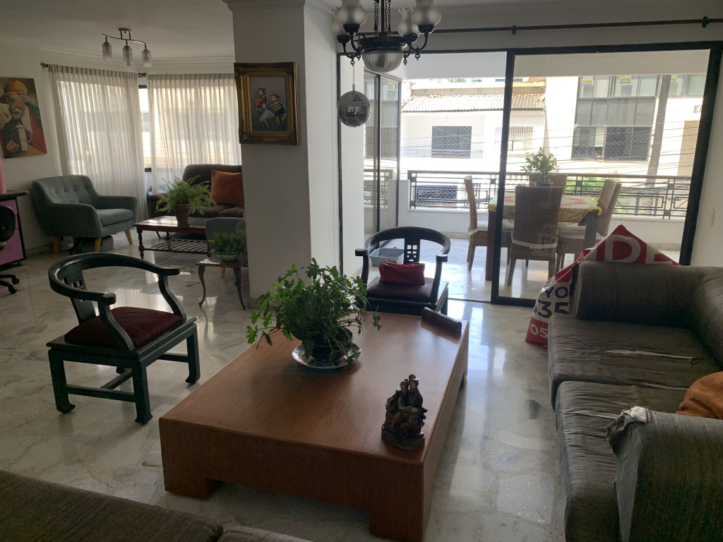 Apartamento En Venta - Versalles, Cali