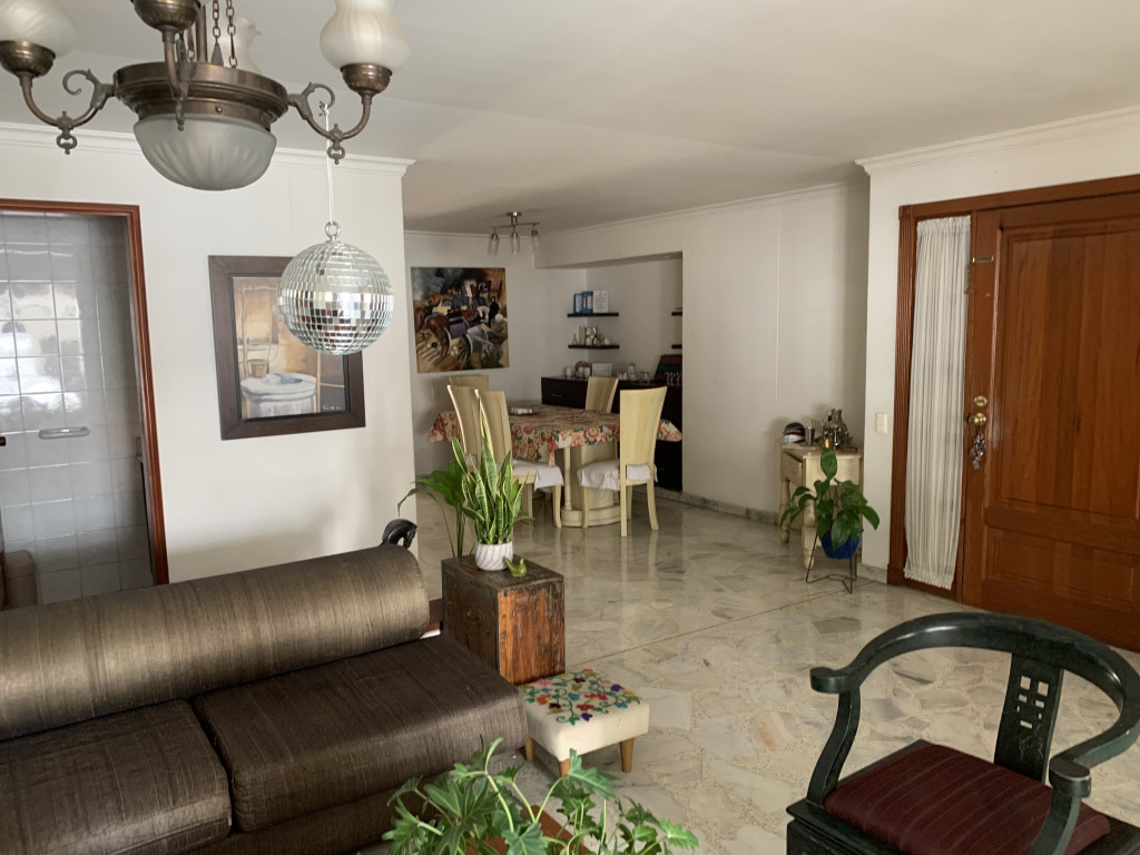 Apartamento En Venta - Versalles, Cali