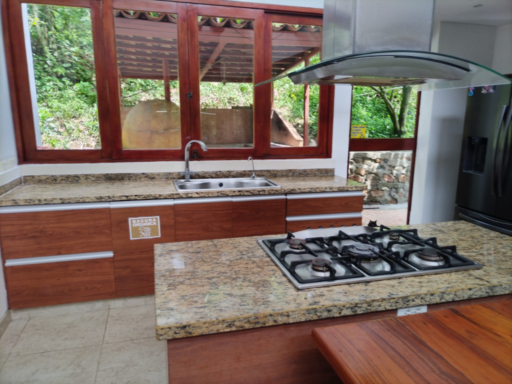 Casa En Arriendo - Mameyal, Cali