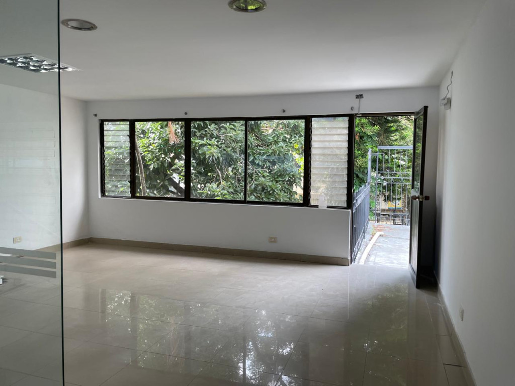 Casa En Venta - El Bosque, Cali
