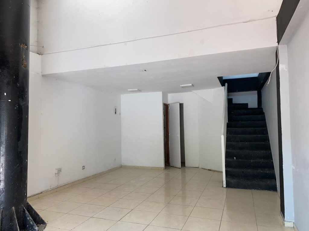 Local En Arriendo - Cuarto De Legua - Guadalupe, Cali
