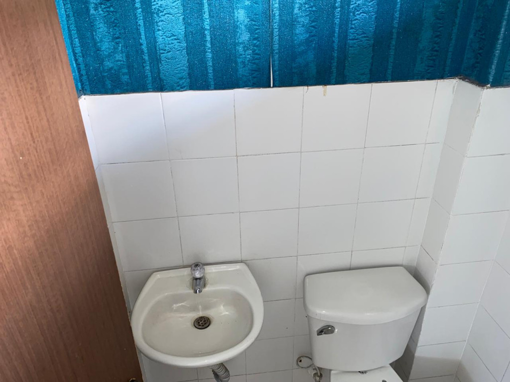 Local En Arriendo - Cuarto De Legua - Guadalupe, Cali