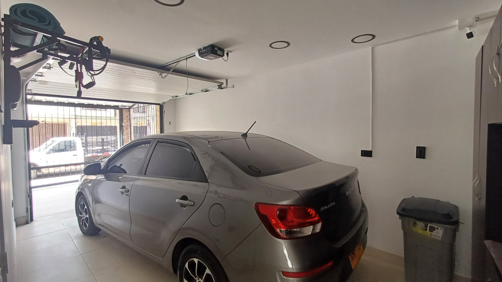Casa En Venta - El Recreo, Palmira