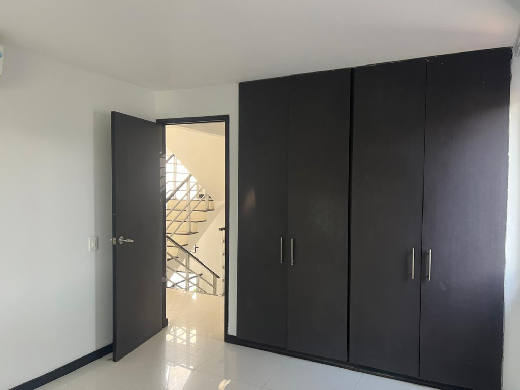 Casa Condominio En Arriendo - Ciudad Jardín, Cali