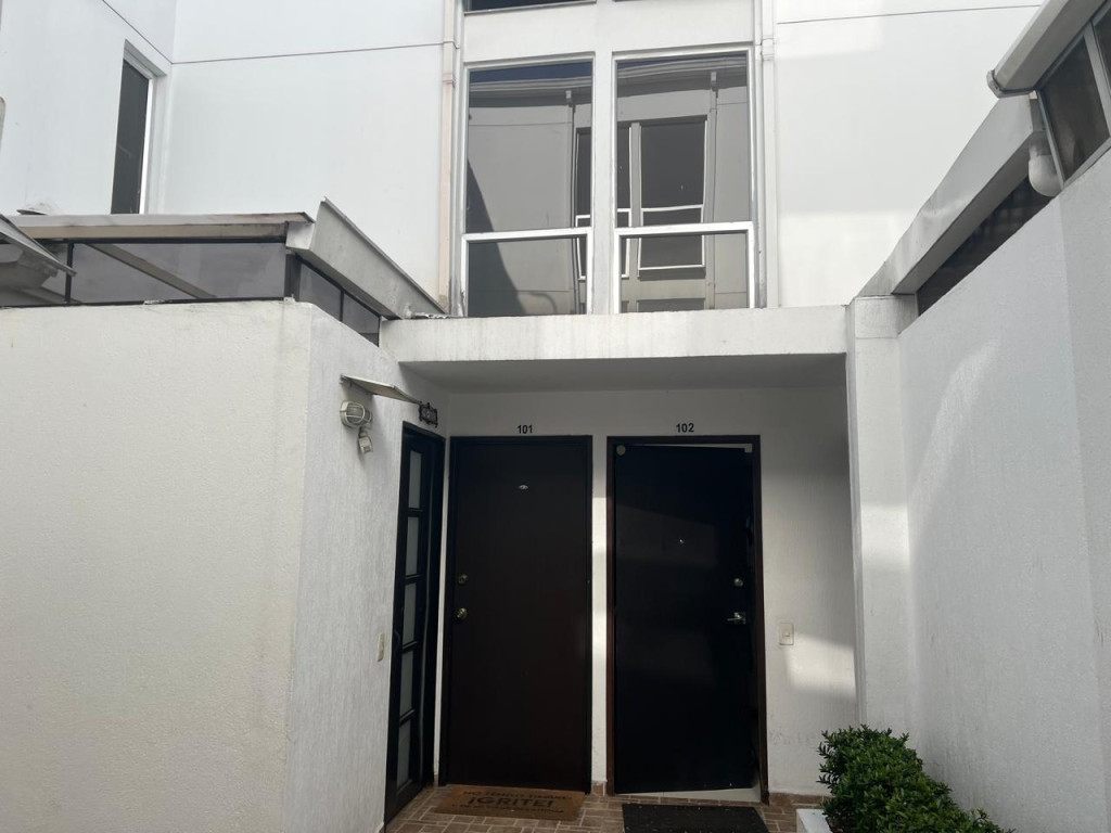 Casa Condominio En Arriendo - Ciudad Jardín, Cali