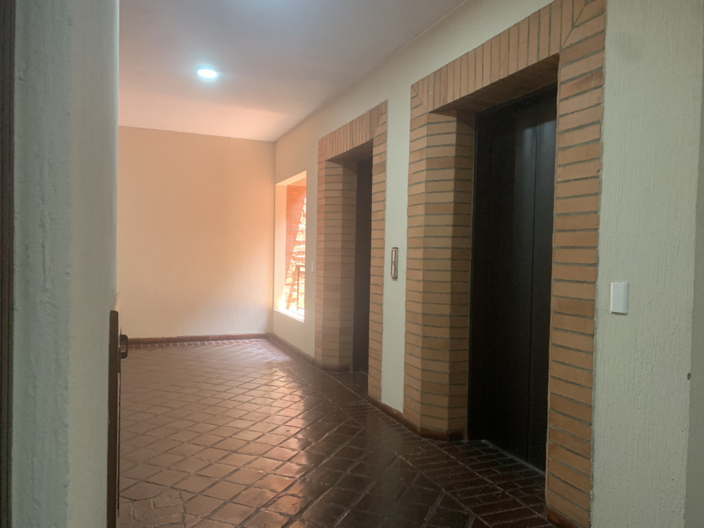 Apartamento En Venta - Santa Rita, Cali