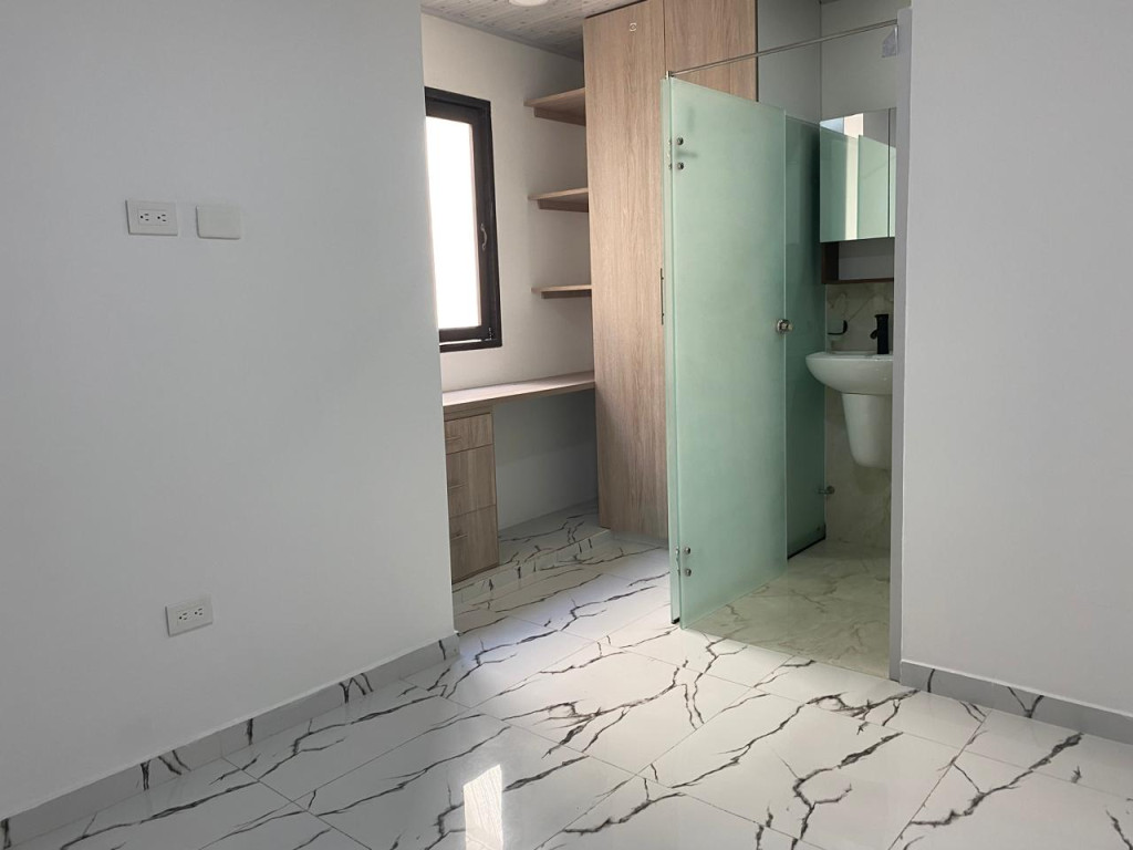 Apartamento En Arriendo - Ciudad 2000, Cali