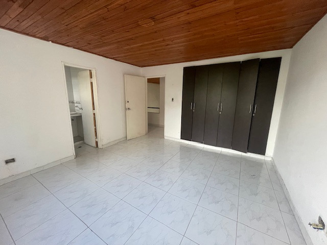 Casa En Venta - Cuarto De Legua - Guadalupe, Cali