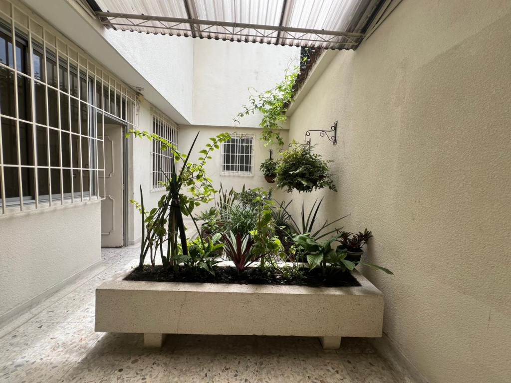 Casa EN VENTA EN Urbanización La Flora, código: 10388991 - 10