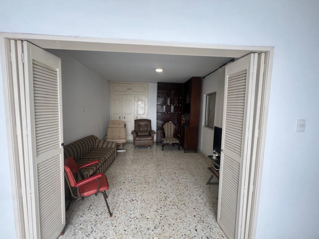 Casa EN VENTA EN Urbanización La Flora, código: 10388991 - 5