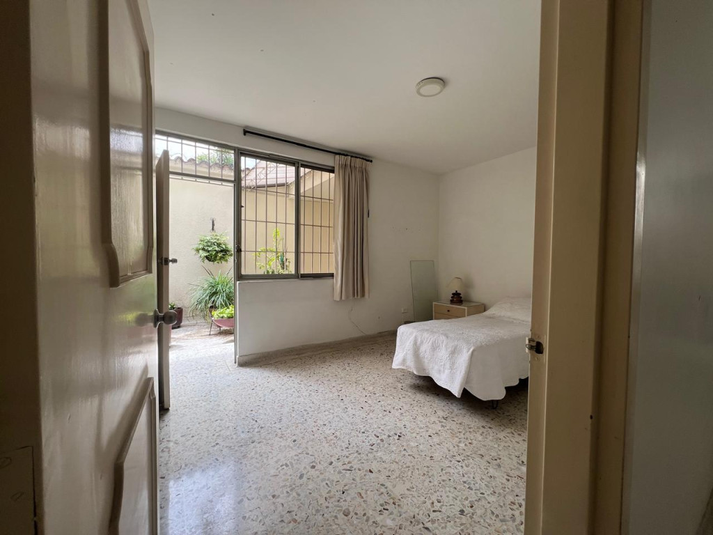 Casa EN VENTA EN Urbanización La Flora, código: 10388991 - 8