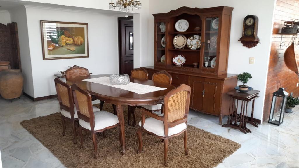 Apartamento En Venta - Normandía, Cali