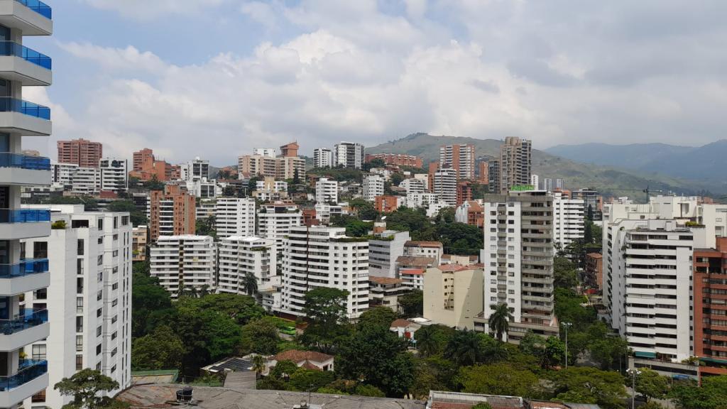 Apartamento En Venta - Normandía, Cali